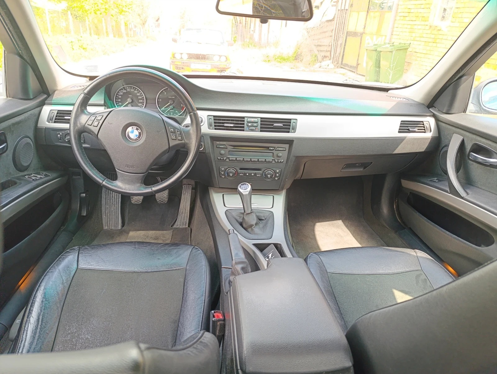 BMW 320  - изображение 2