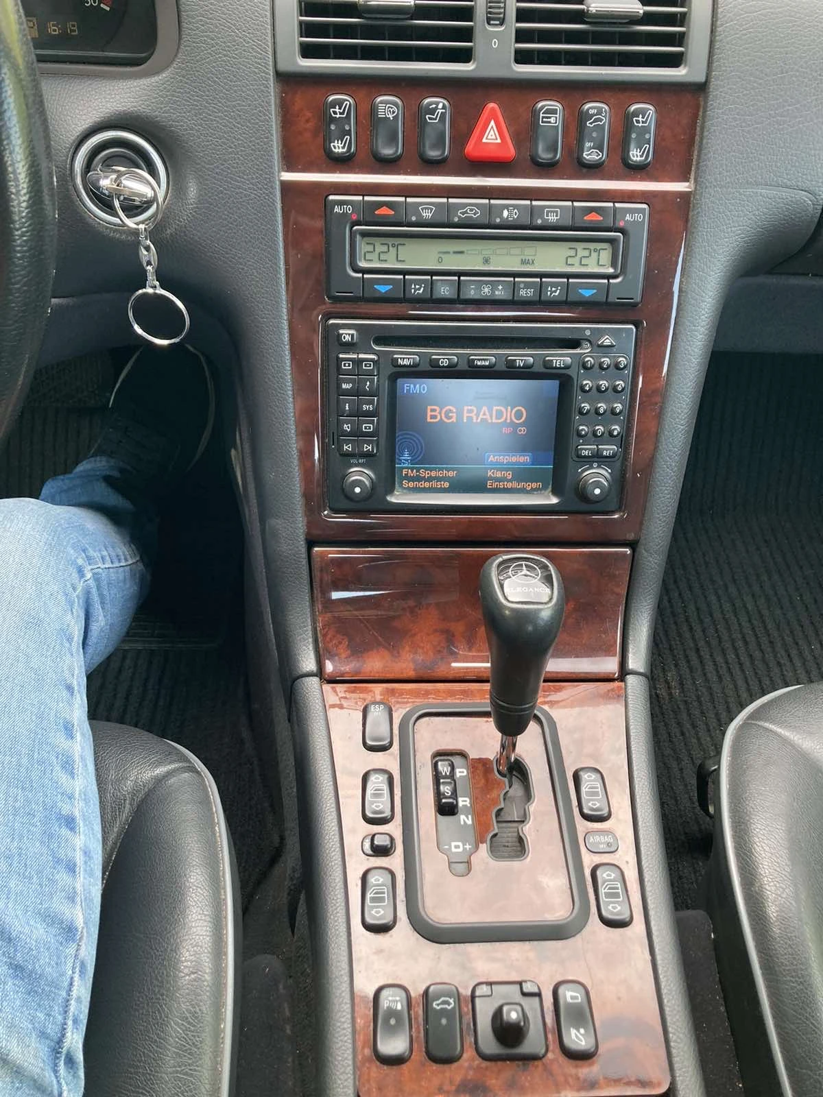 Mercedes-Benz E 320  - изображение 5