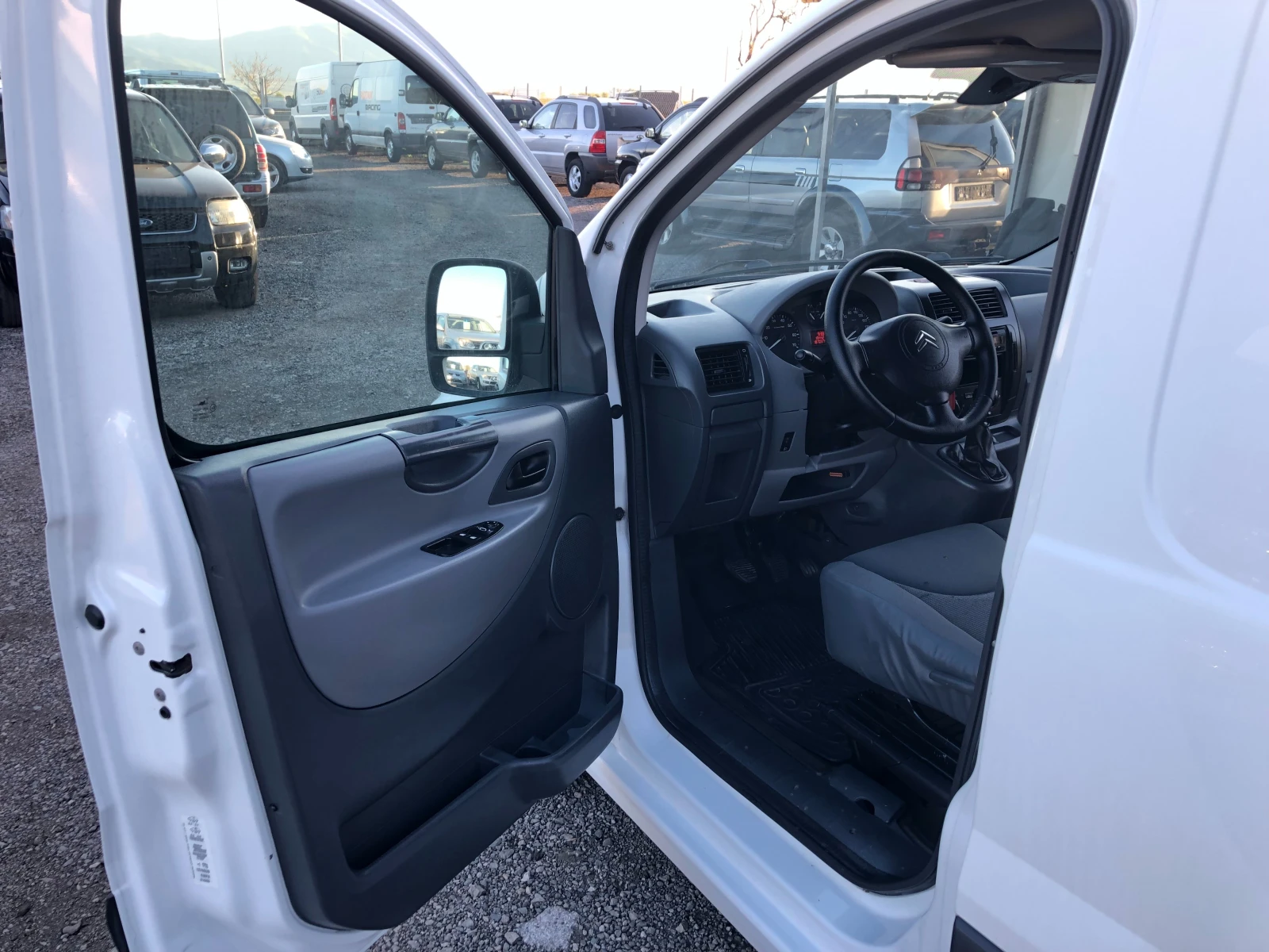 Citroen Jumpy 2.0  - изображение 10