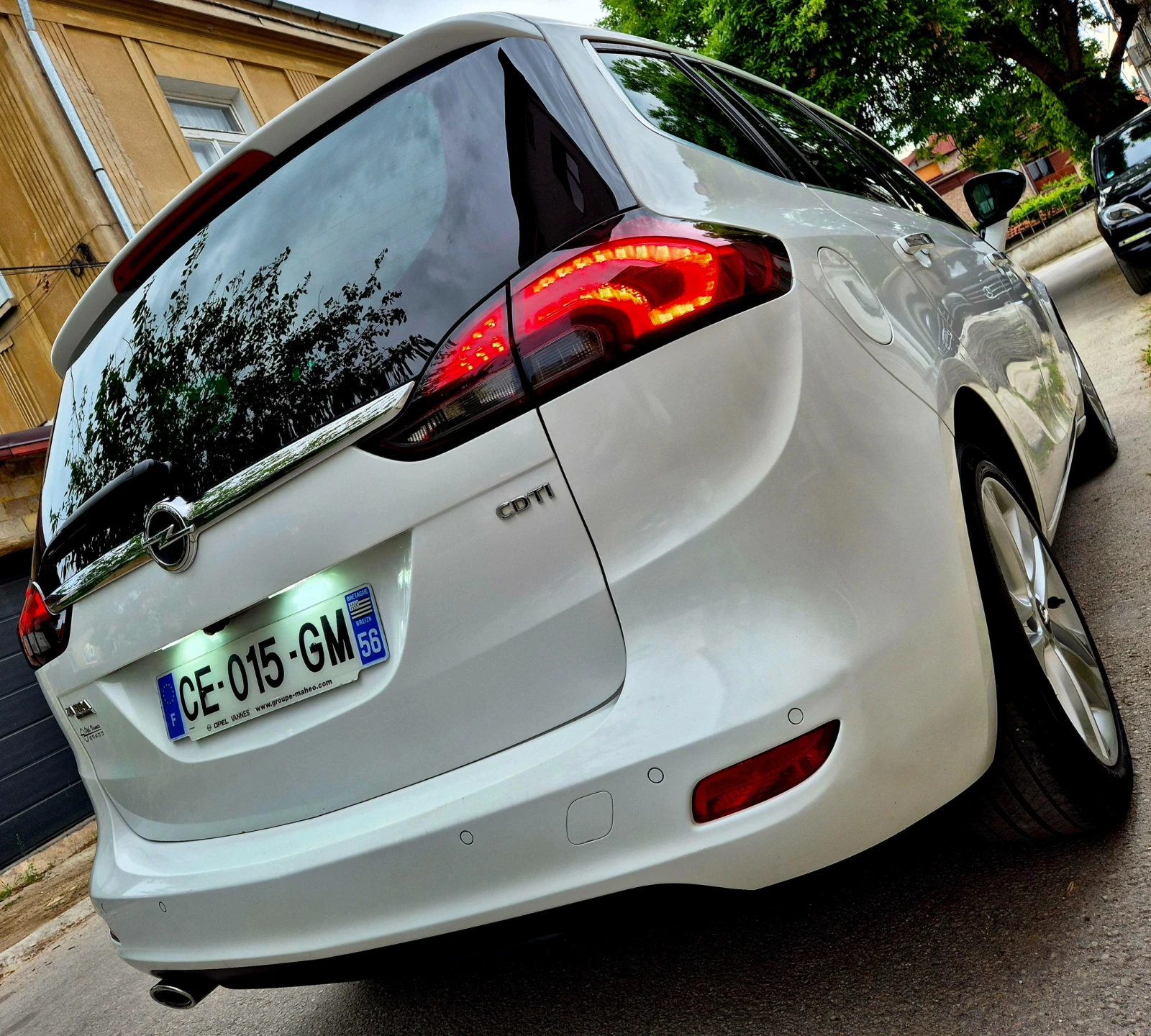 Opel Zafira 2.0d-EXCLUSIVE-нави-6скорости - изображение 8