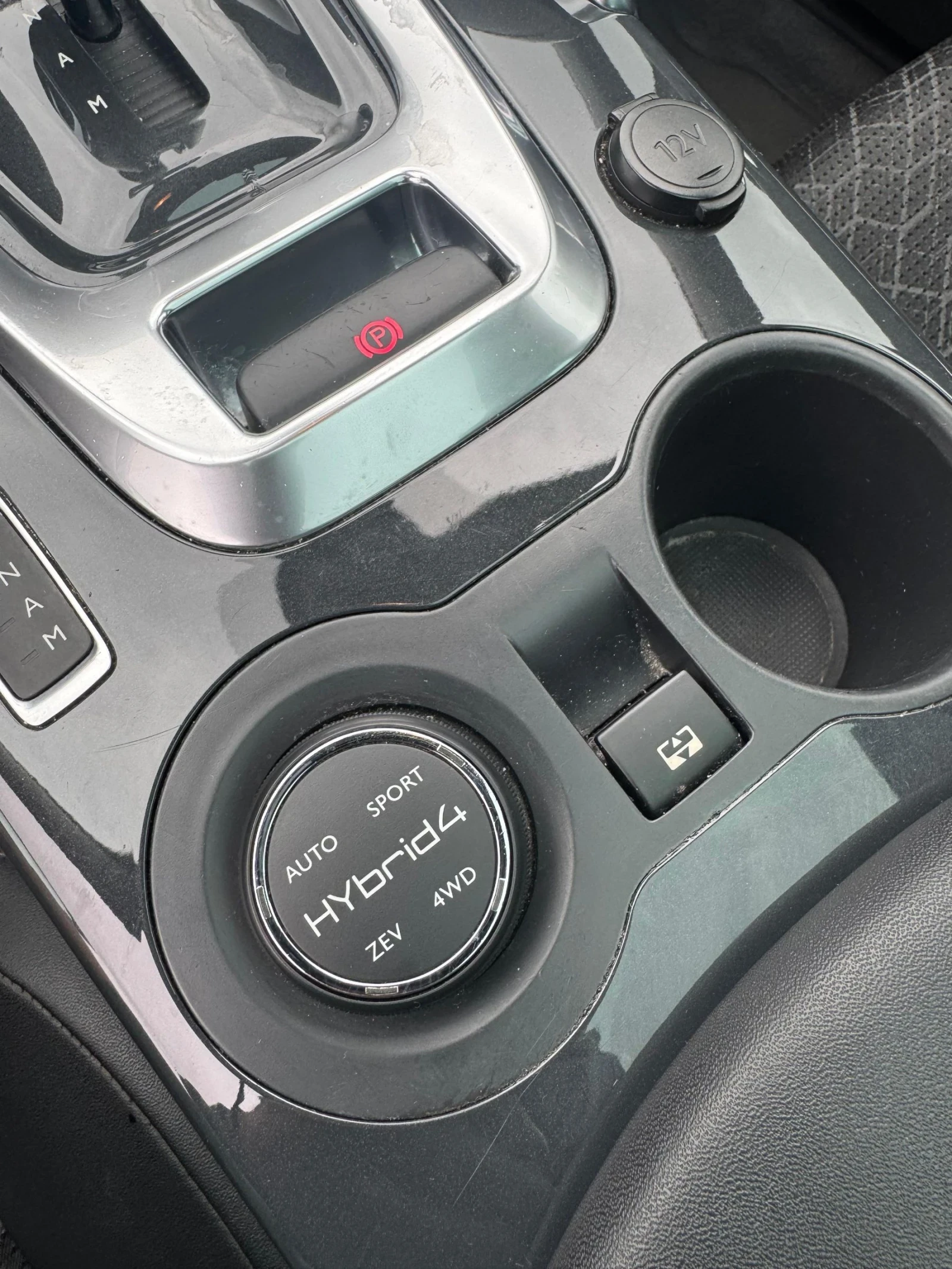 Peugeot 3008 2.0Dizel 4x4 | Mobile.bg   14