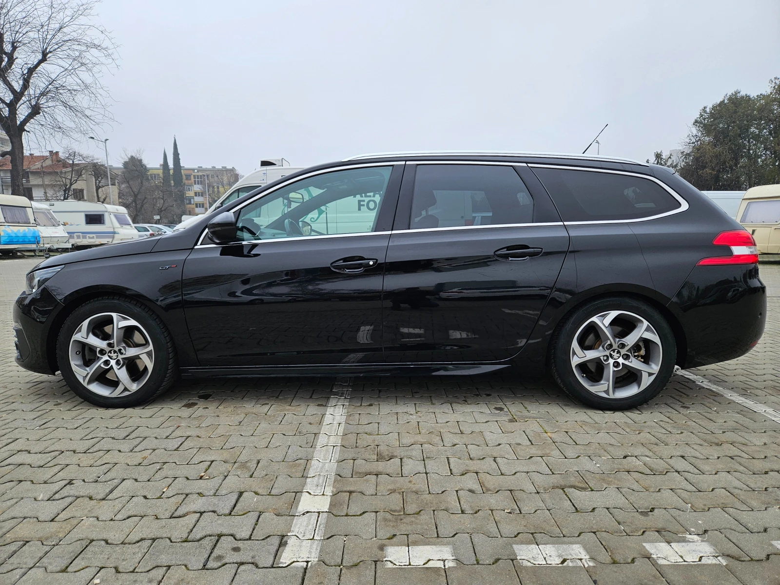 Peugeot 308 GT EAT8 - изображение 8