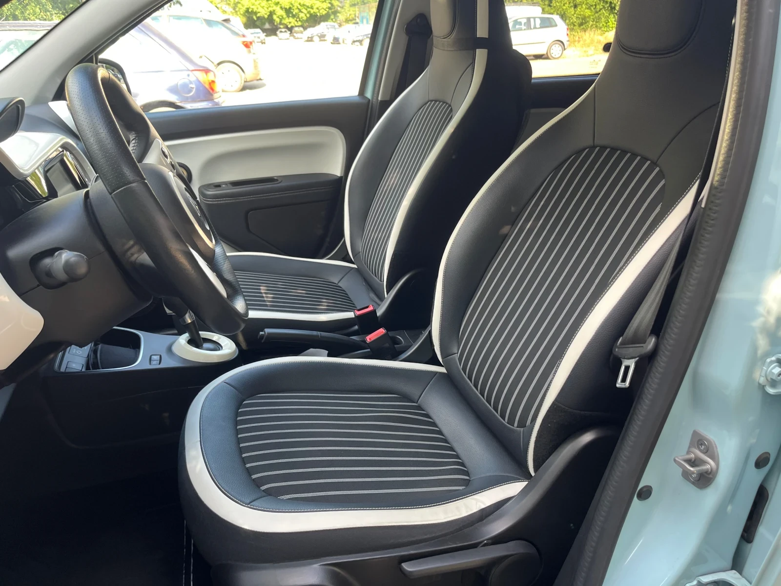 Renault Twingo 22kw 200km пробег кожа нави - изображение 7