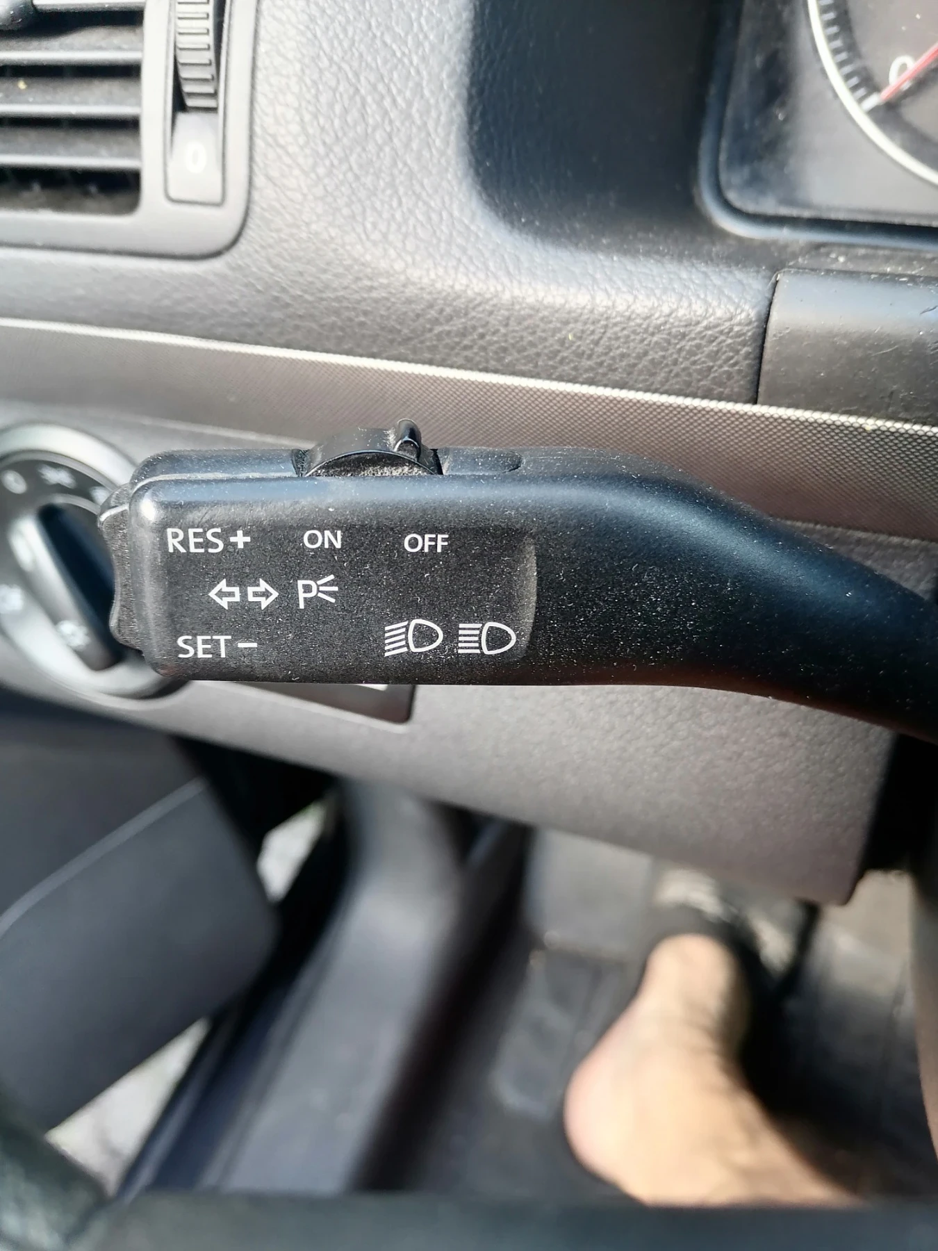 VW Touran 1.6 FSI - изображение 5