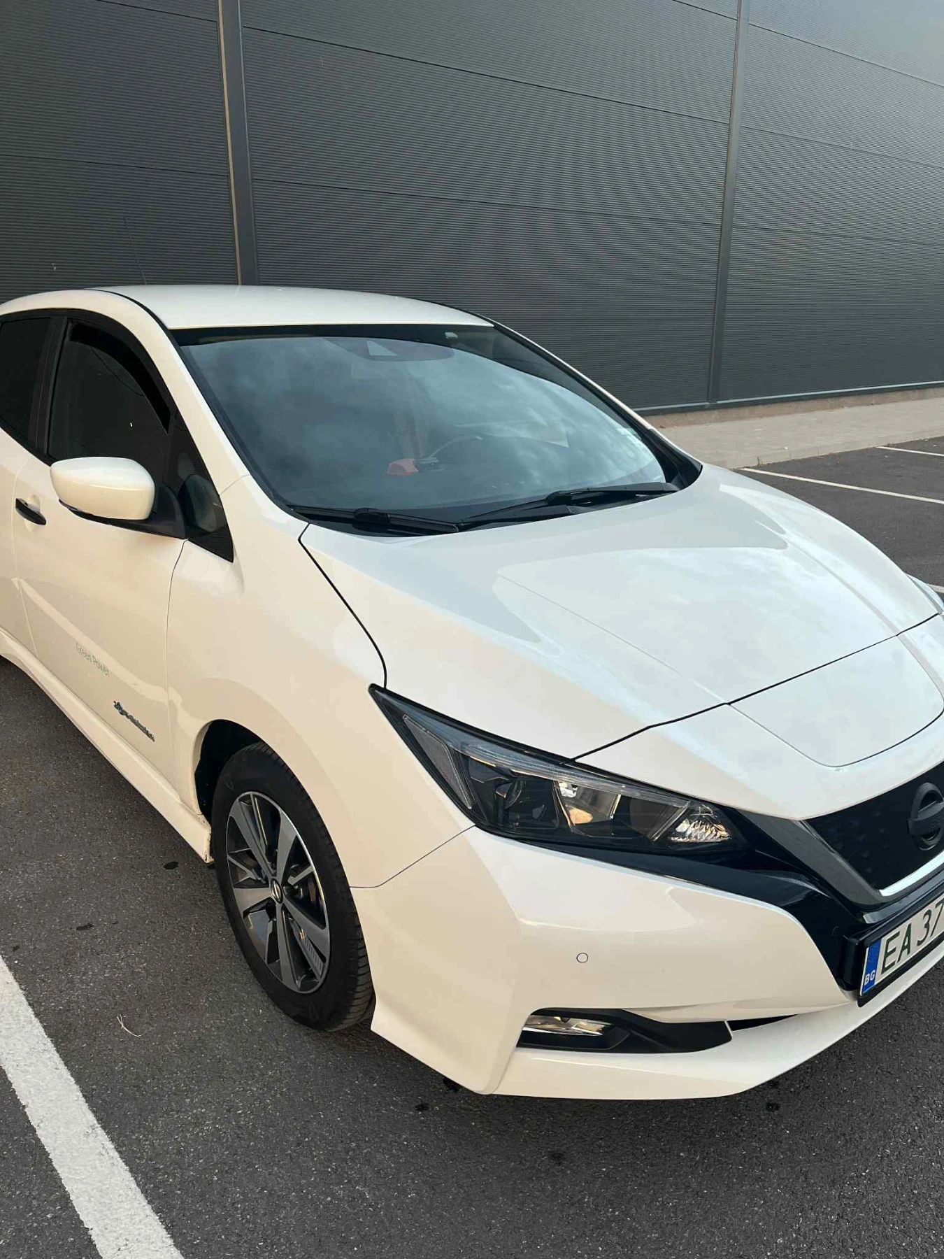 Nissan Leaf   - изображение 4