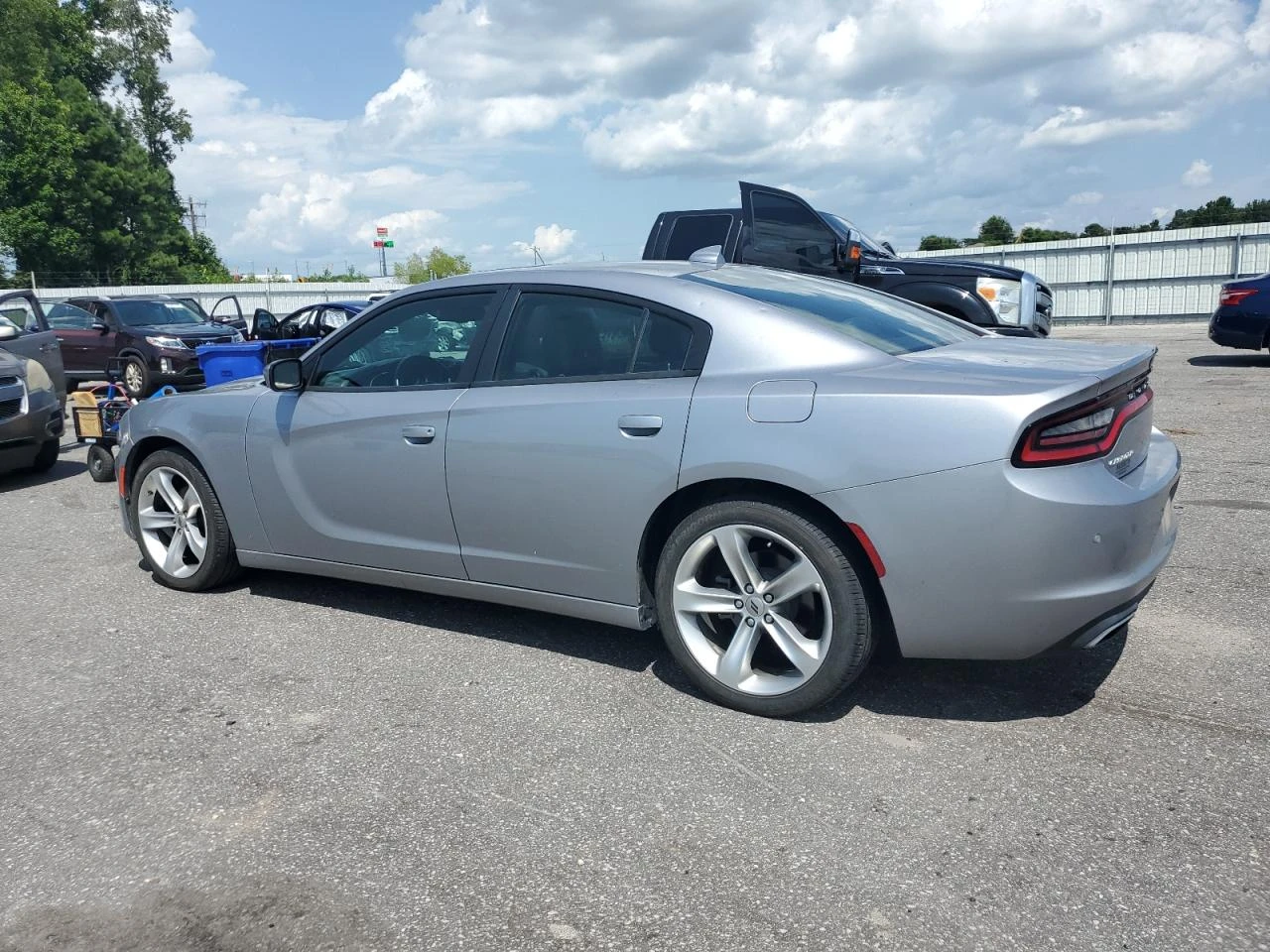 Dodge Charger SXT PLUS - изображение 2
