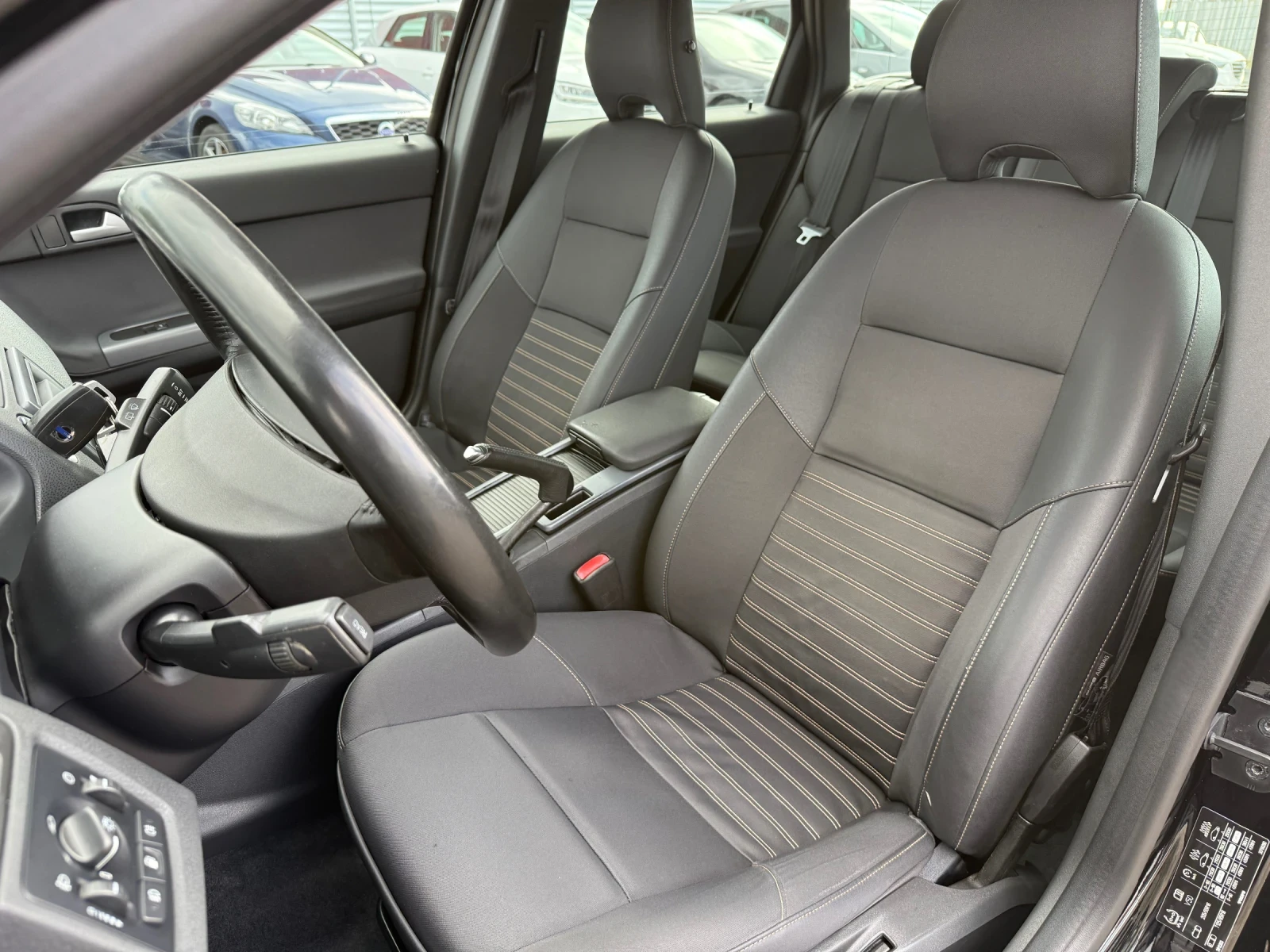 Volvo V50  - изображение 9