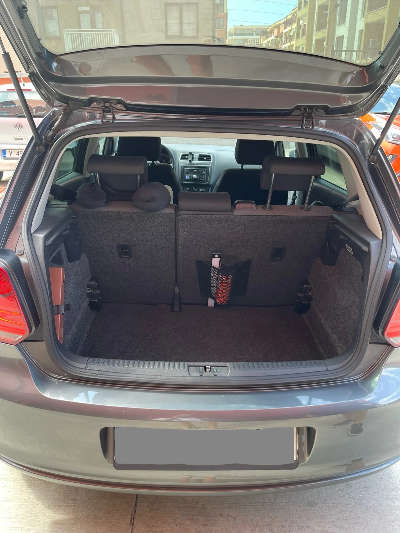 VW Polo 1.6д, 75к.с - изображение 10