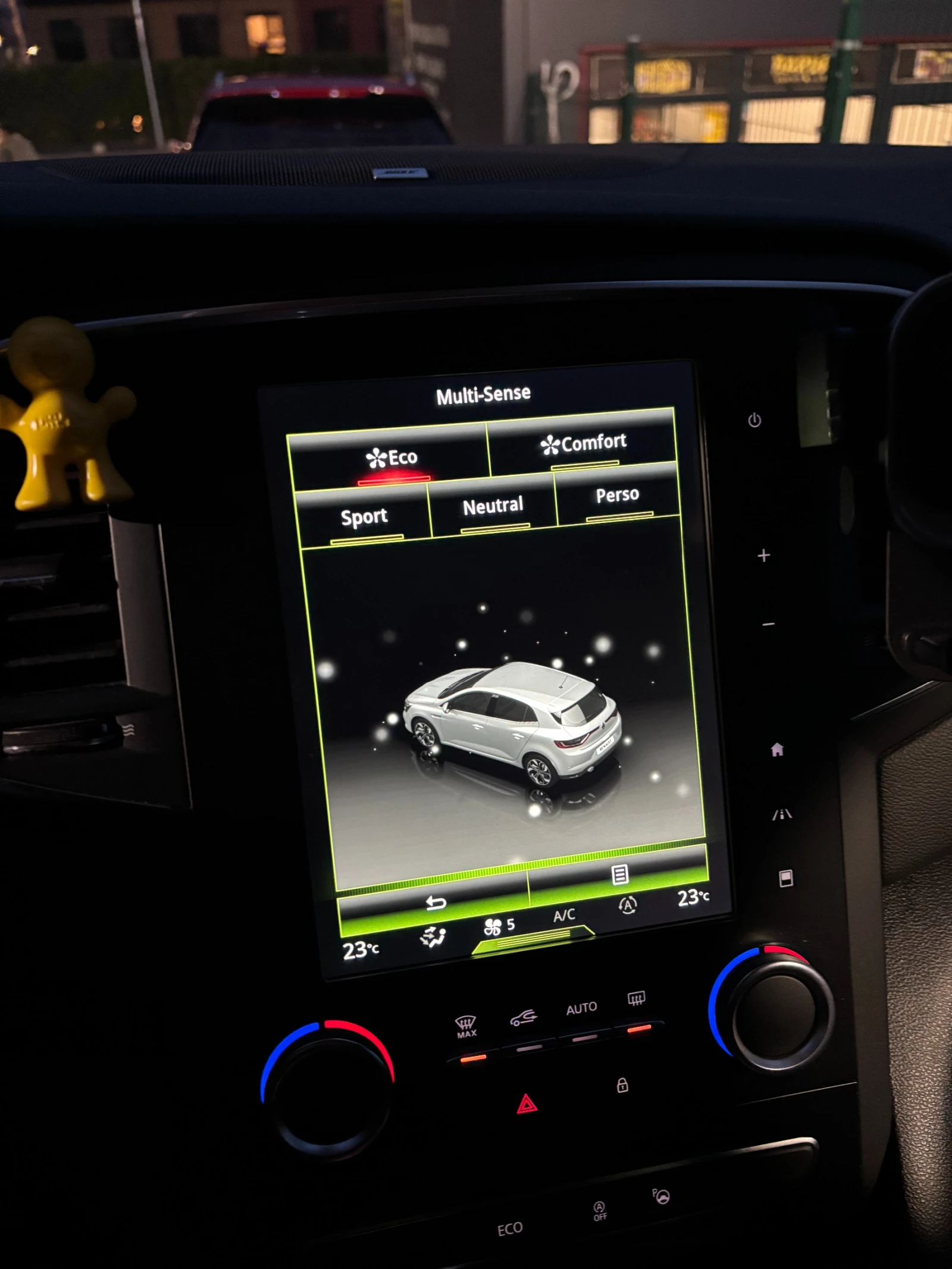 Renault Megane BOSE - изображение 2