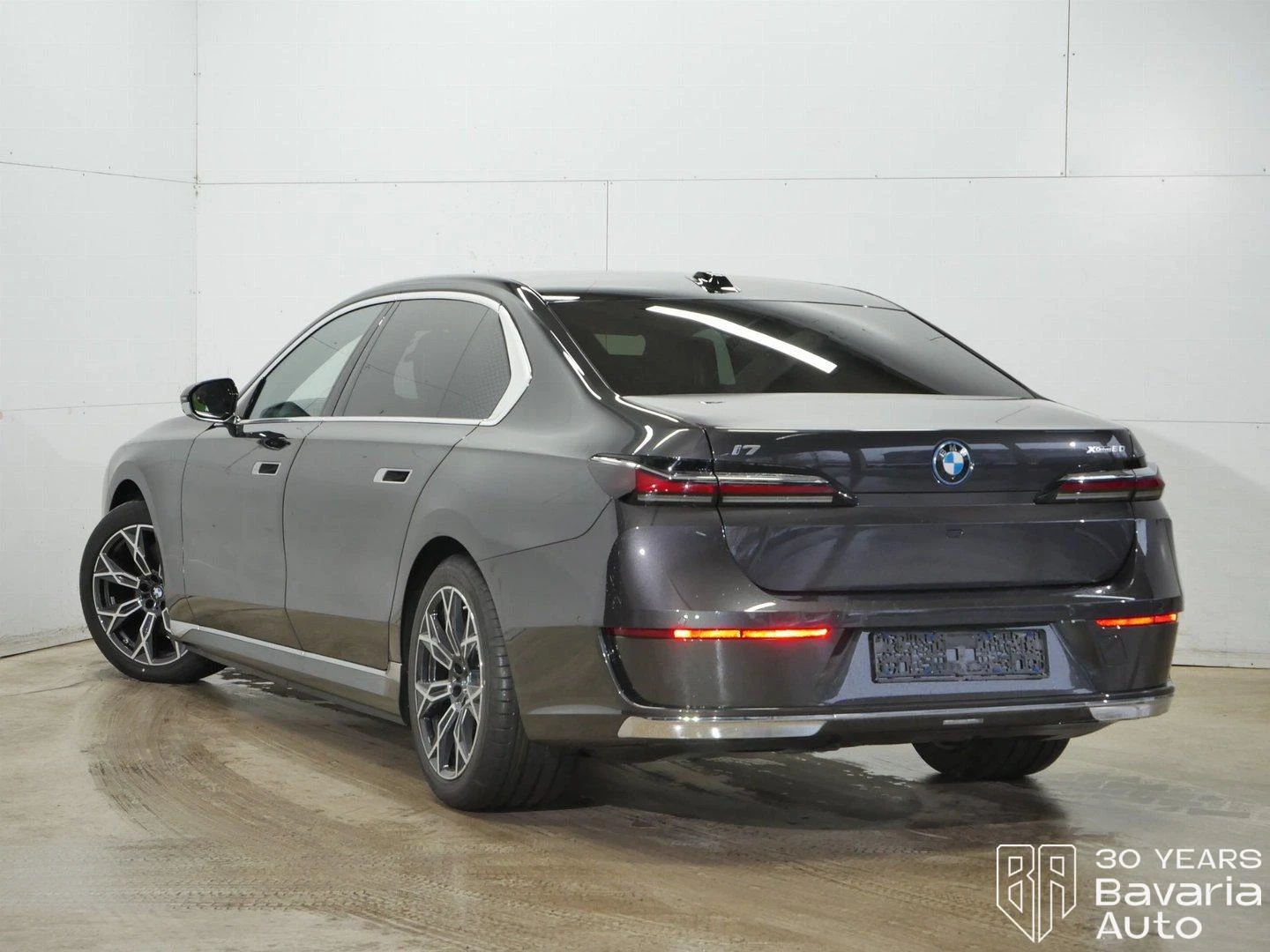 BMW i7 60 xDrive eDrive - изображение 2