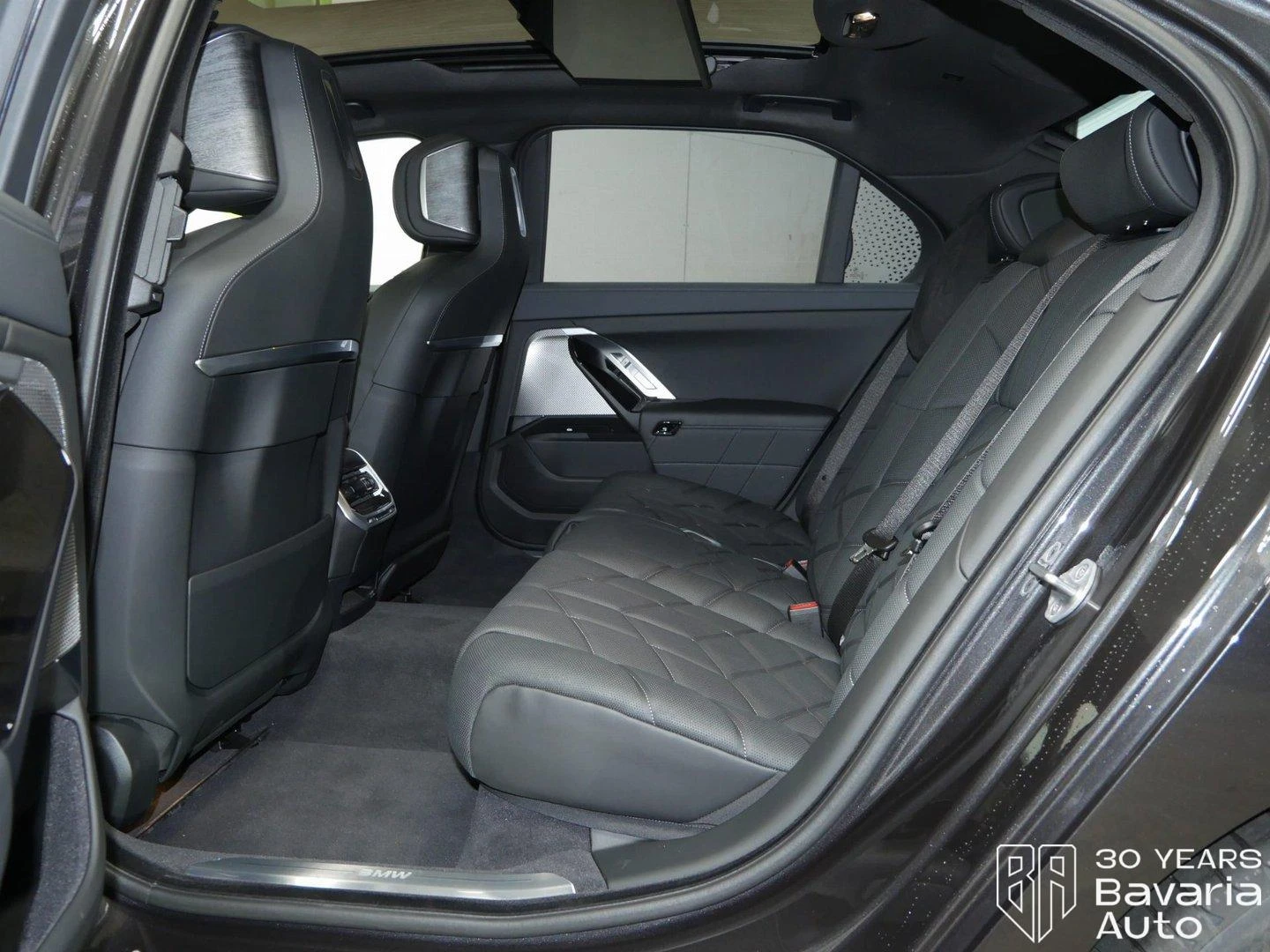 BMW i7 60 xDrive eDrive - изображение 9