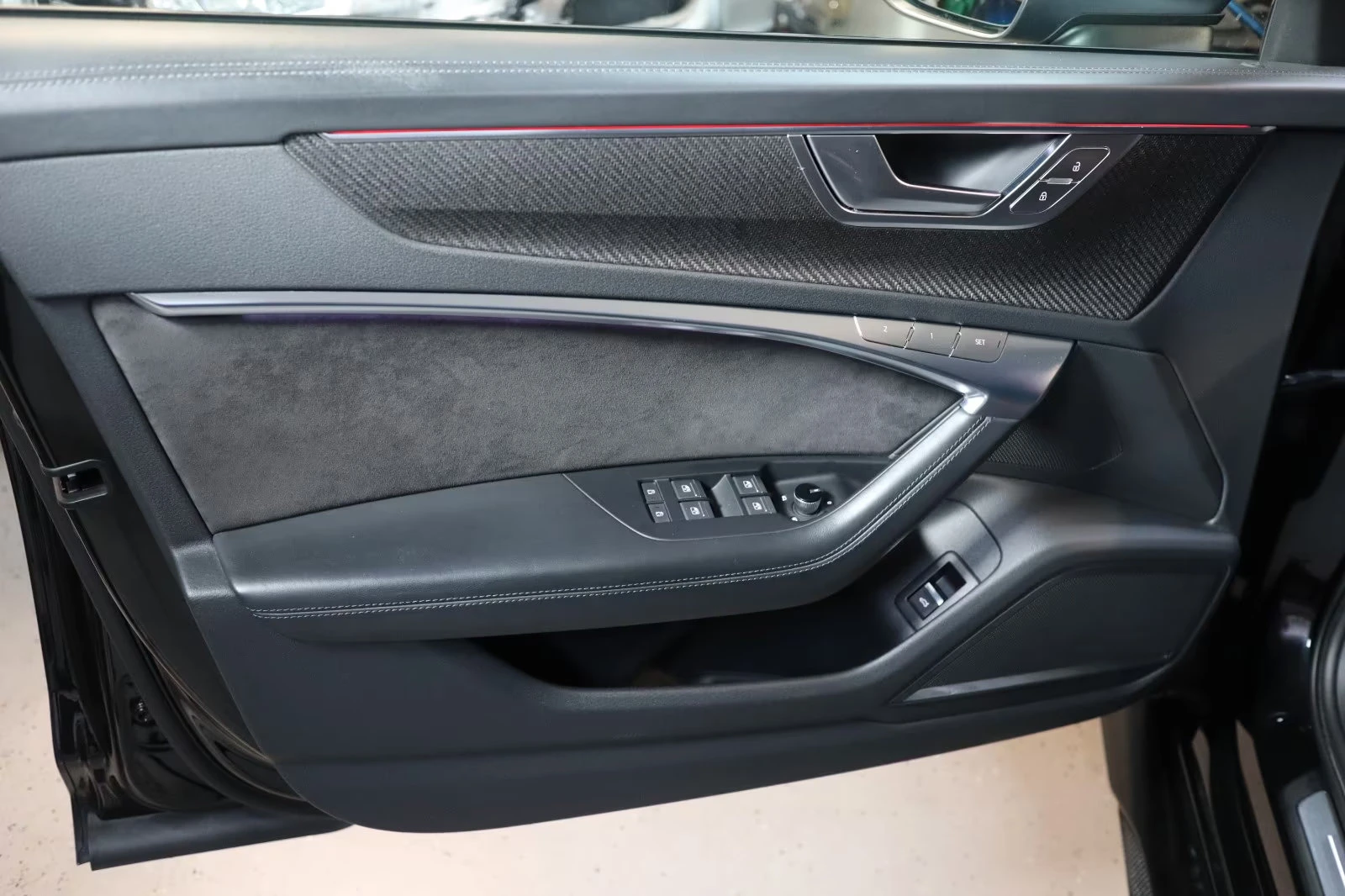 Audi Rs6 CARBON/600HP/CERAMIC/PANO/360/HUD/B&O/MEMO/674g | Mobile.bg � ����������� 12