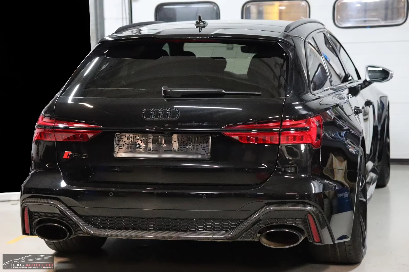 Audi Rs6 CARBON/600HP/CERAMIC/PANO/360/HUD/B&O/MEMO/674g - изображение 5