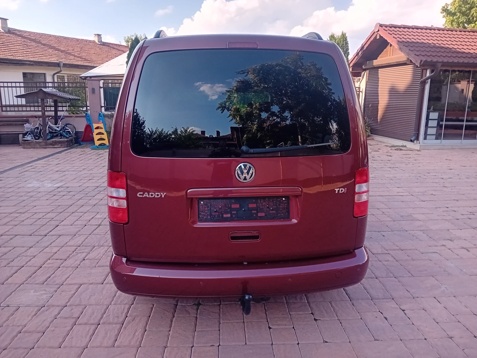 VW Caddy 1.6TDI MAXI 6+ 1 места - изображение 6