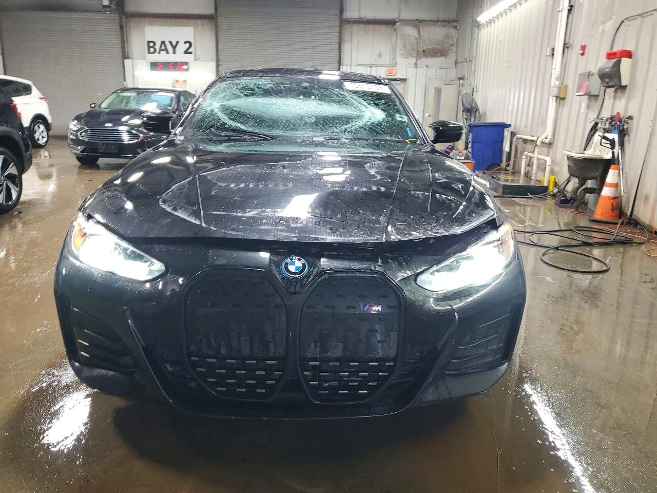 BMW i4 M50, снимка 2 - Автомобили и джипове - 53762098