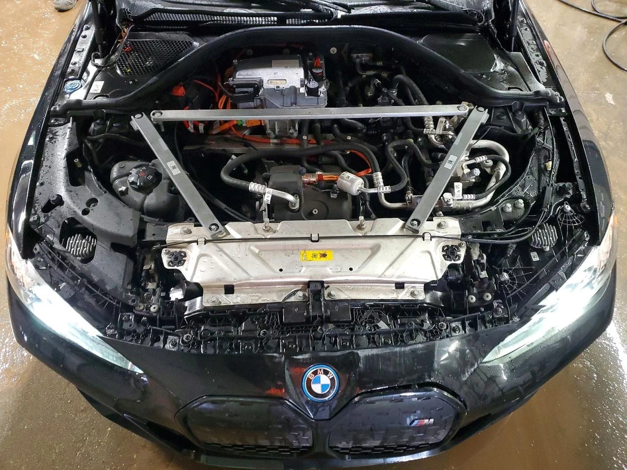 BMW i4 M50, снимка 11 - Автомобили и джипове - 53762098
