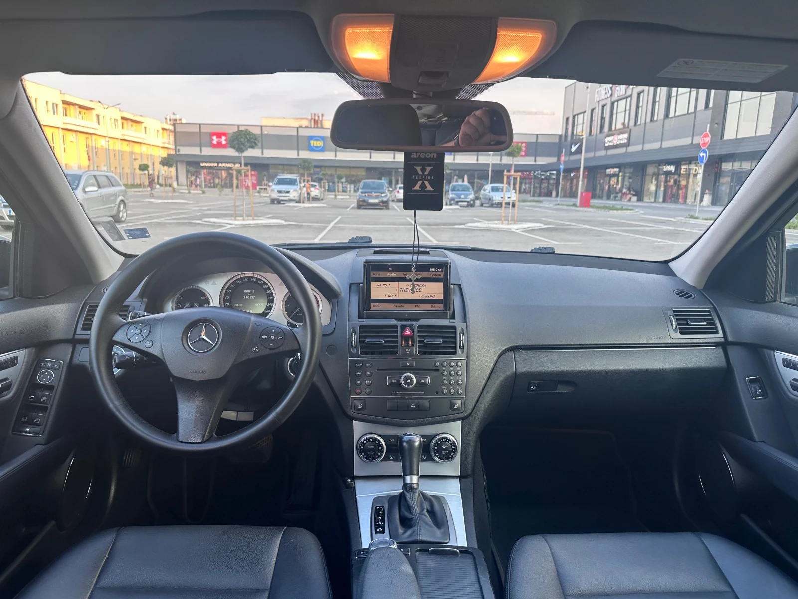 Mercedes-Benz C 320 3.2 CDI, снимка 12 - Автомобили и джипове - 53951430