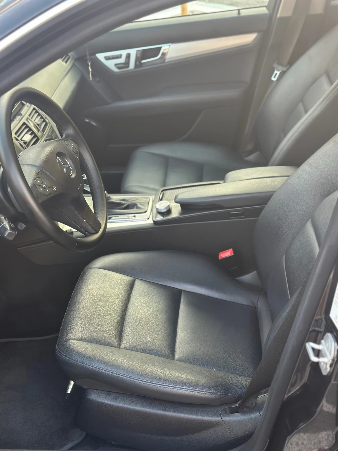 Mercedes-Benz C 320 3.2 CDI, снимка 8 - Автомобили и джипове - 53951430