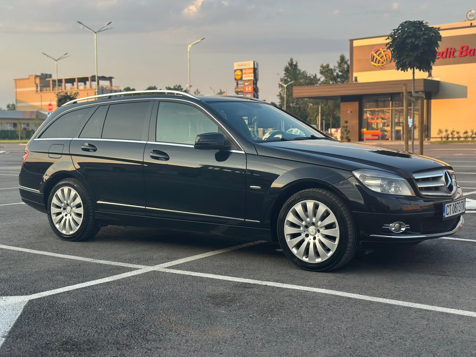 Mercedes-Benz C 320 3.2 CDI, снимка 4 - Автомобили и джипове - 53951430