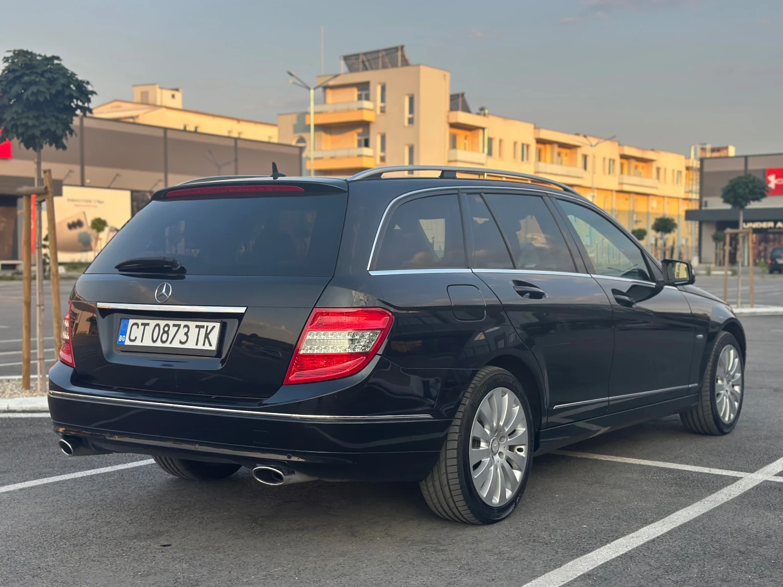 Mercedes-Benz C 320 3.2 CDI, снимка 5 - Автомобили и джипове - 53951430
