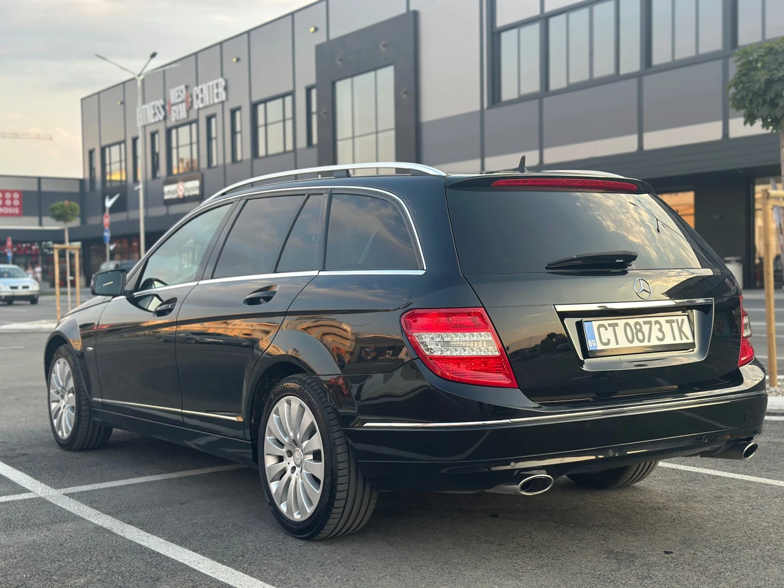 Mercedes-Benz C 320 3.2 CDI, снимка 6 - Автомобили и джипове - 53951430