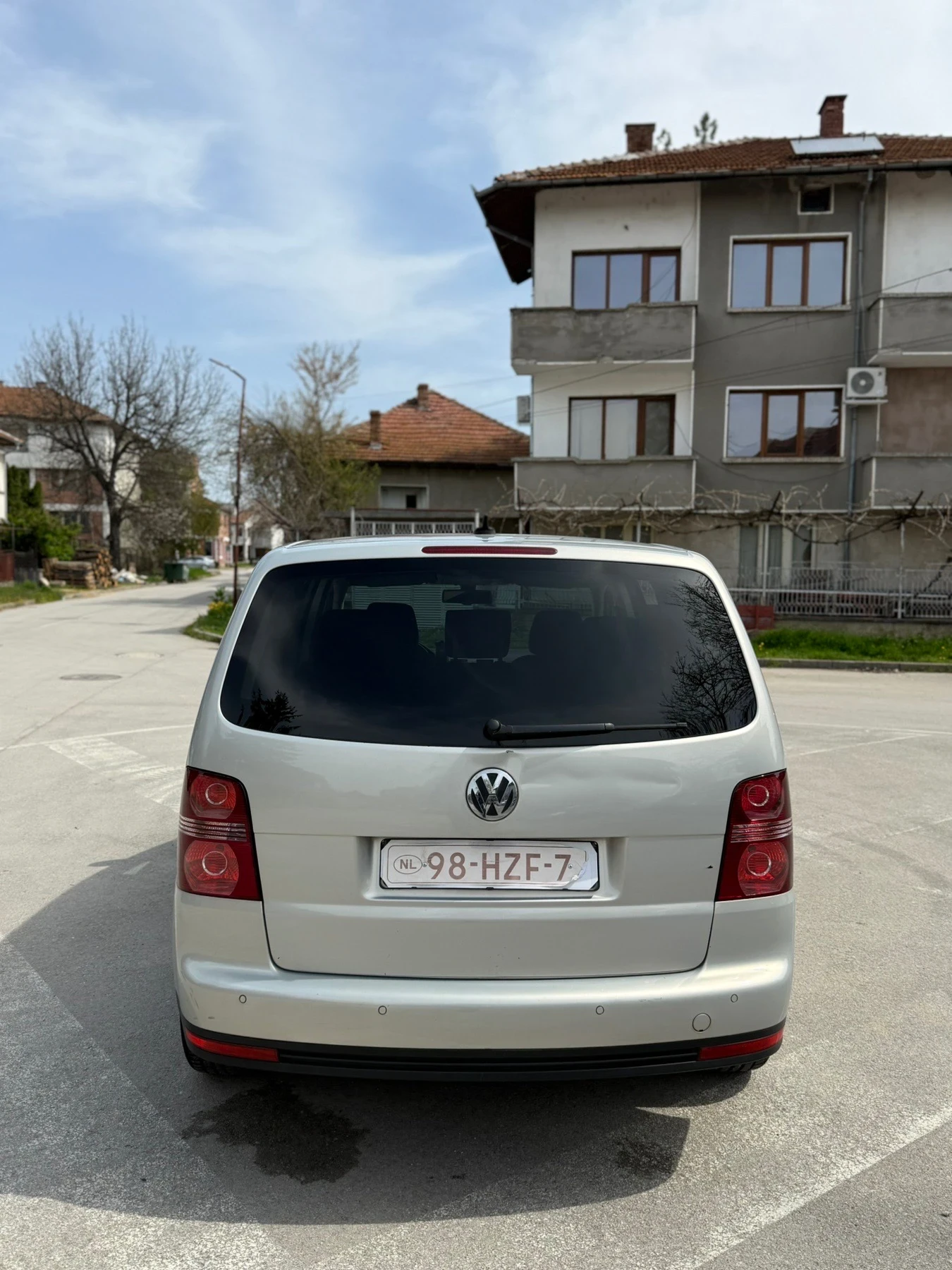 VW Touran 1.9 TDI, снимка 6 - Автомобили и джипове - 54258983