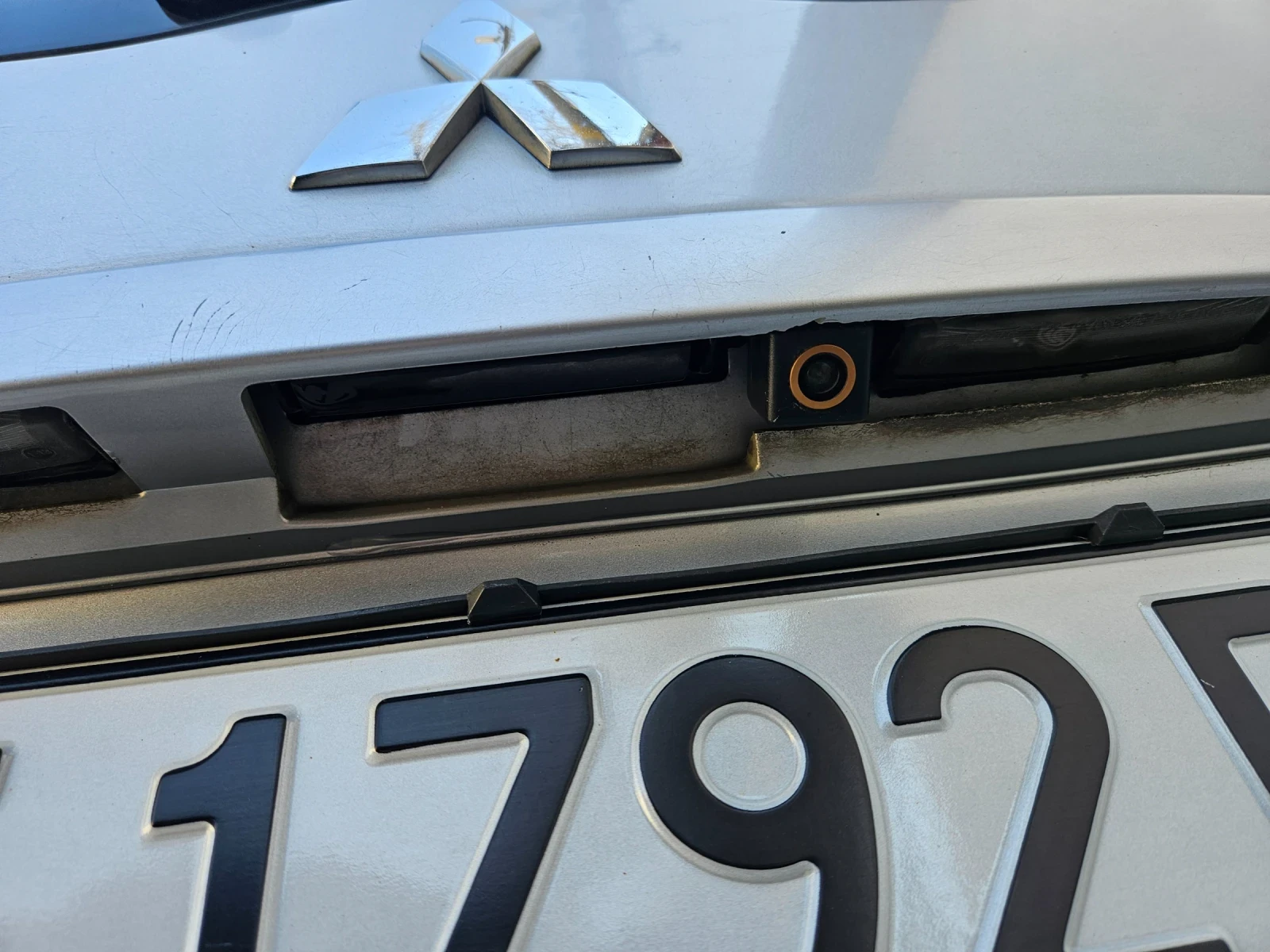Mitsubishi Grandis 2.4 , снимка 4 - Автомобили и джипове - 54387913