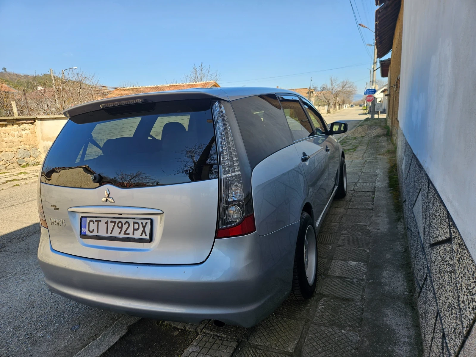 Mitsubishi Grandis 2.4 , снимка 6 - Автомобили и джипове - 54387913