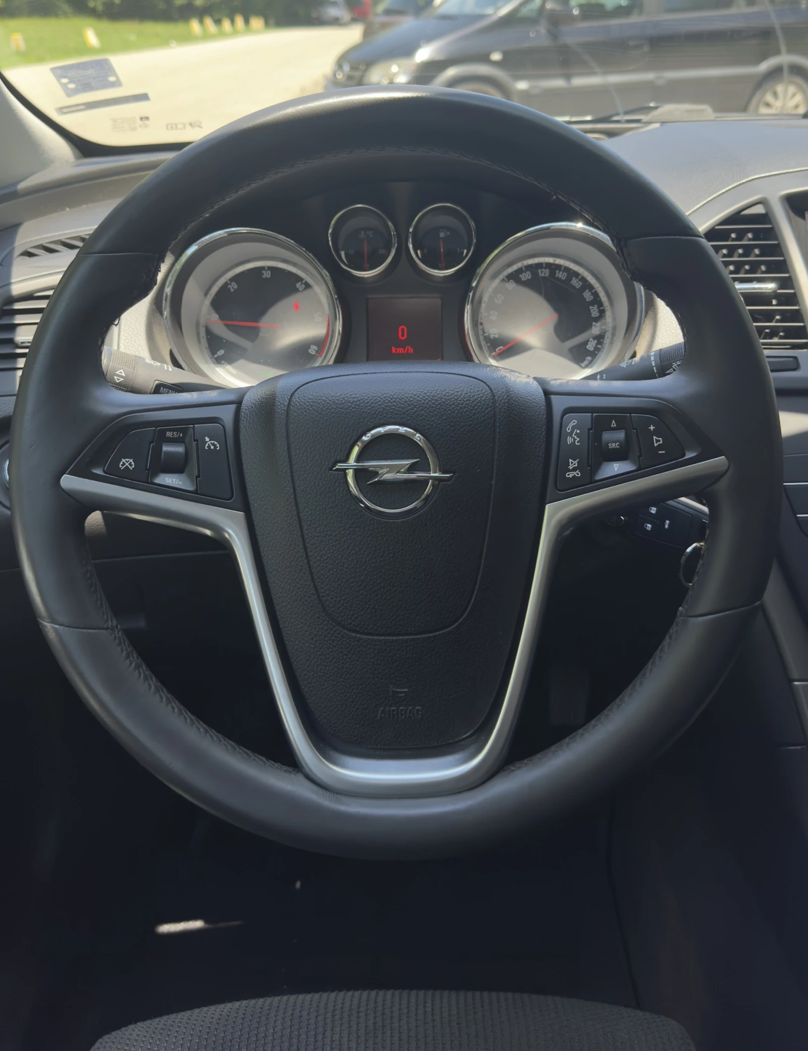 Opel Insignia 2.0cdTI * Aвтоматик* Регистриран* Обслужен* ЛИЗИНГ, снимка 11 - Автомобили и джипове - 54830102