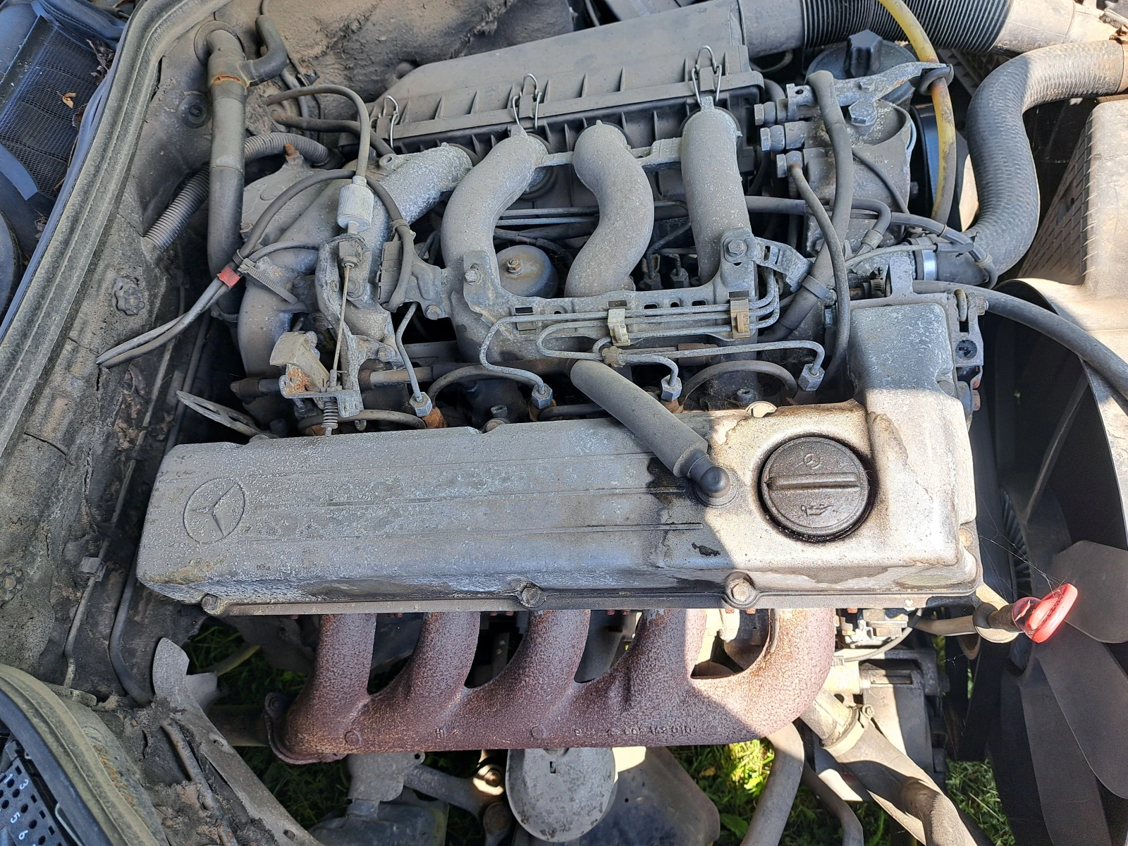 Mercedes-Benz 124, снимка 15 - Автомобили и джипове - 54839209