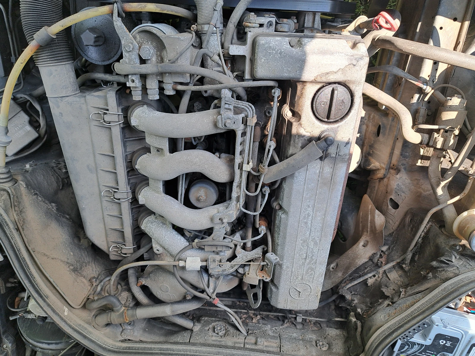 Mercedes-Benz 124, снимка 16 - Автомобили и джипове - 54839209