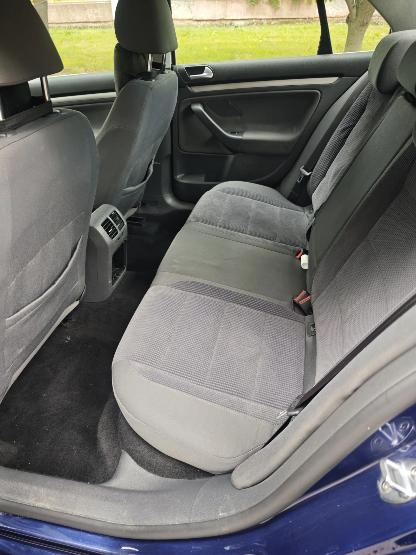 VW Jetta, снимка 9 - Автомобили и джипове - 54969143