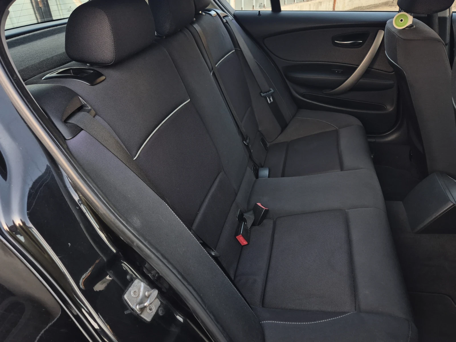 BMW 118 2.0d-143 k.evro5, снимка 16 - Автомобили и джипове - 55093130