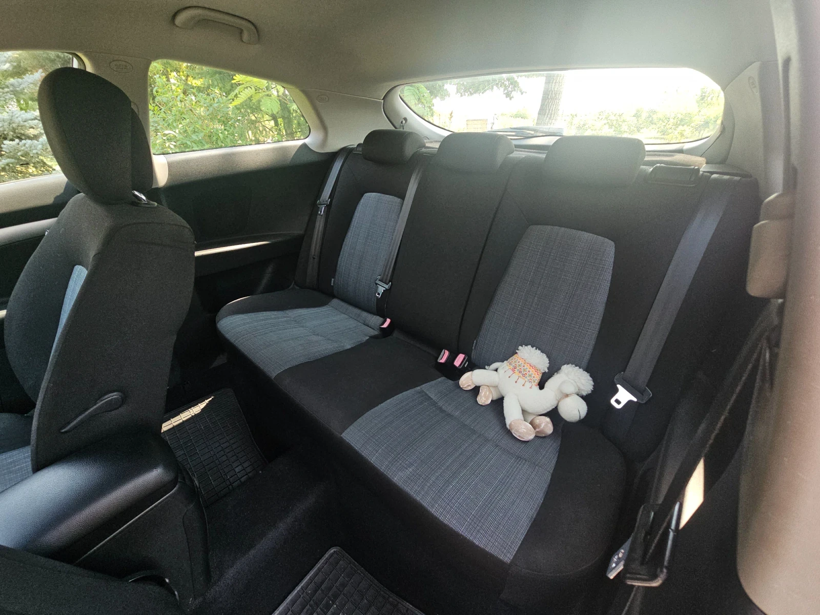 Kia Ceed Face 1.4 90hp, снимка 10 - Автомобили и джипове - 55115161