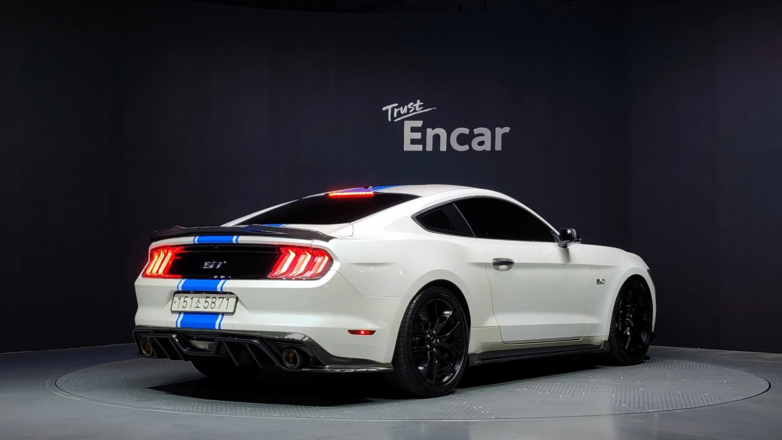Ford Mustang GT 5.0 , снимка 2 - Автомобили и джипове - 55184931