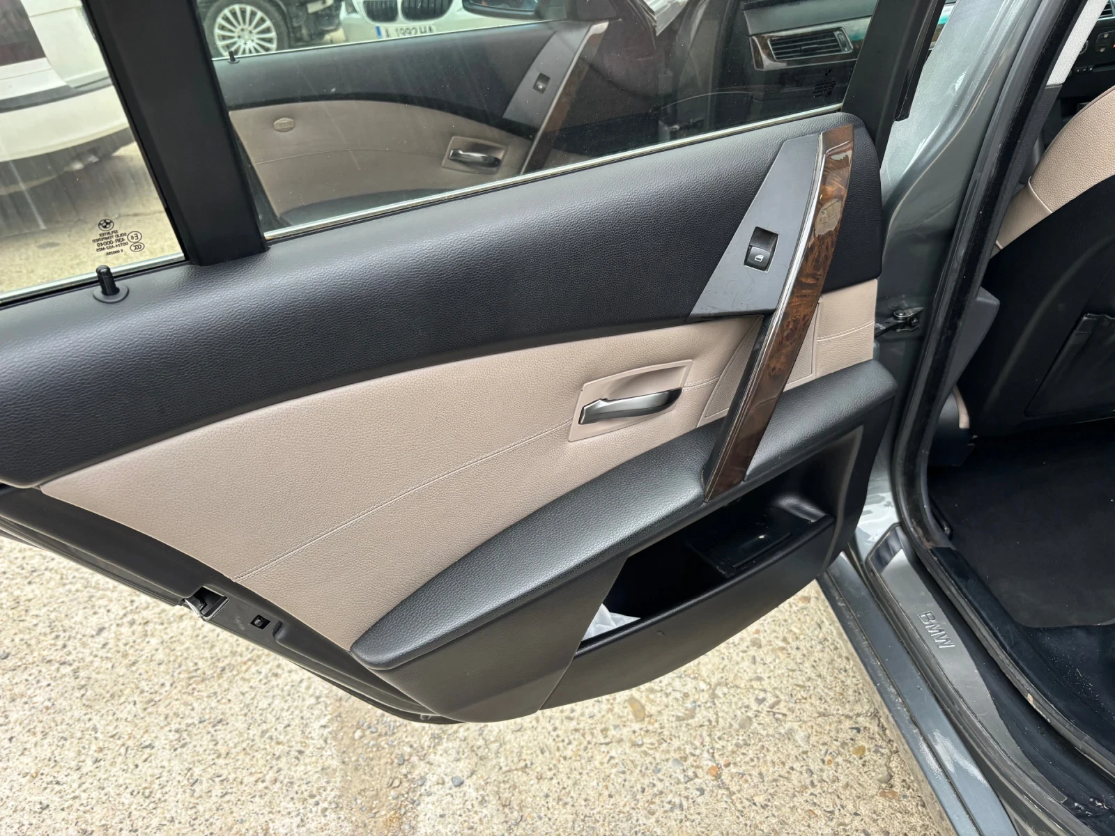 BMW 530, снимка 14 - Автомобили и джипове - 55232503