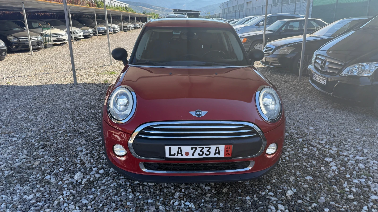 Mini One 1.2 i, снимка 2 - Автомобили и джипове - 55536230