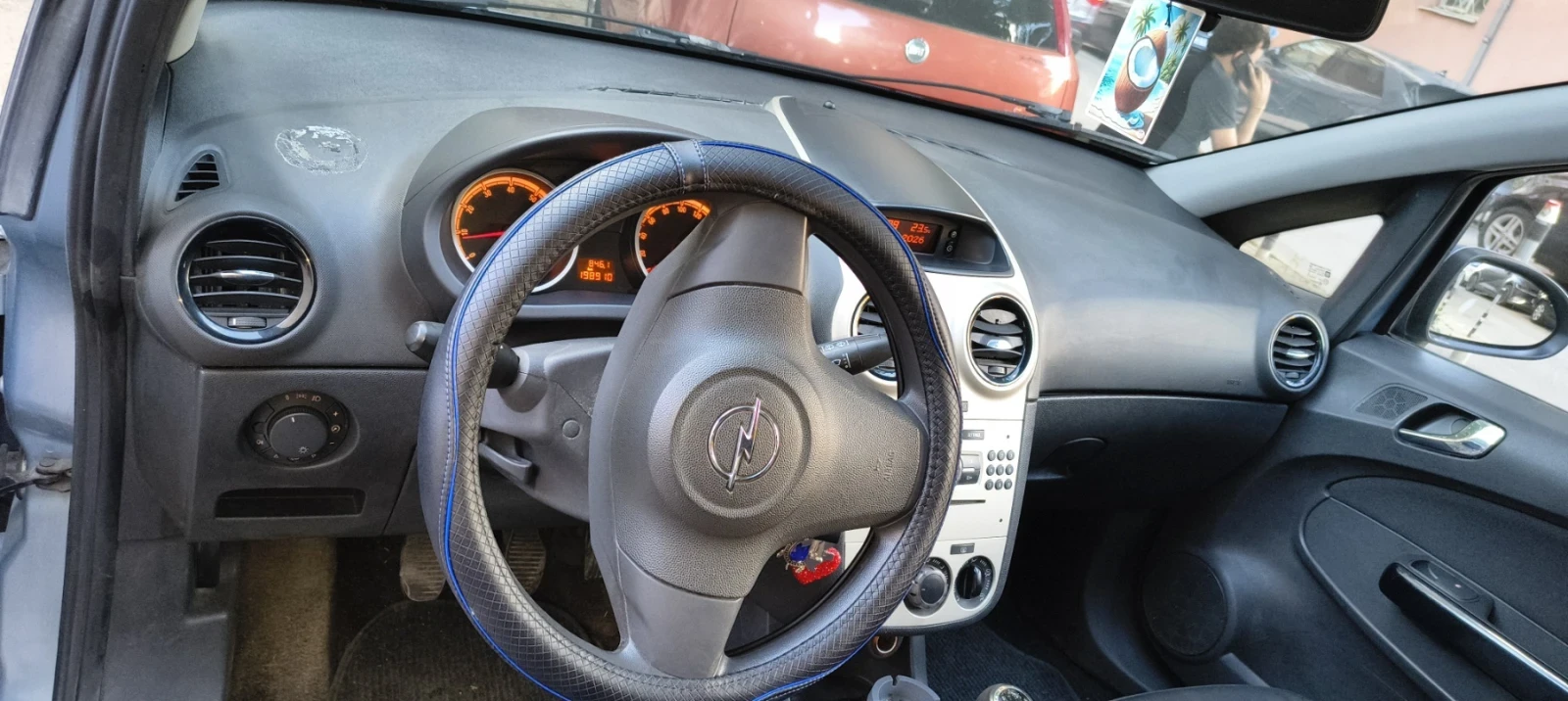 Opel Corsa 1.2, снимка 2 - Автомобили и джипове - 56255738