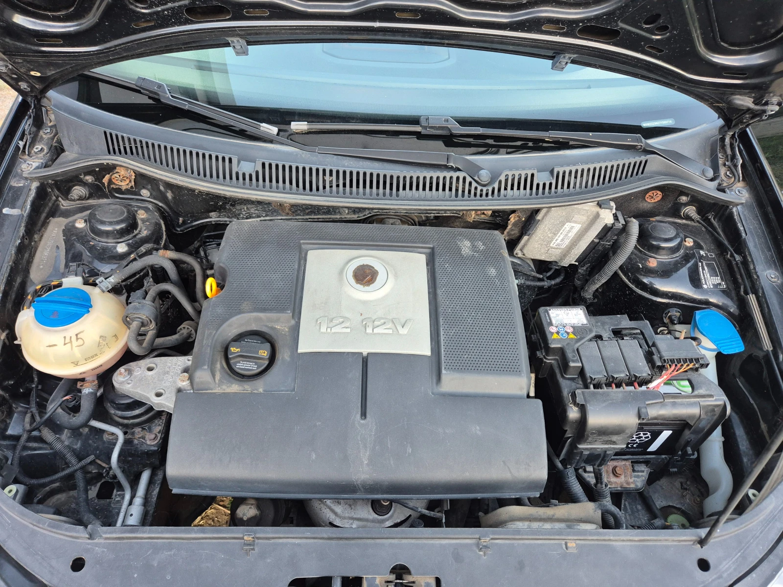 VW Polo, снимка 6 - Автомобили и джипове - 56331701