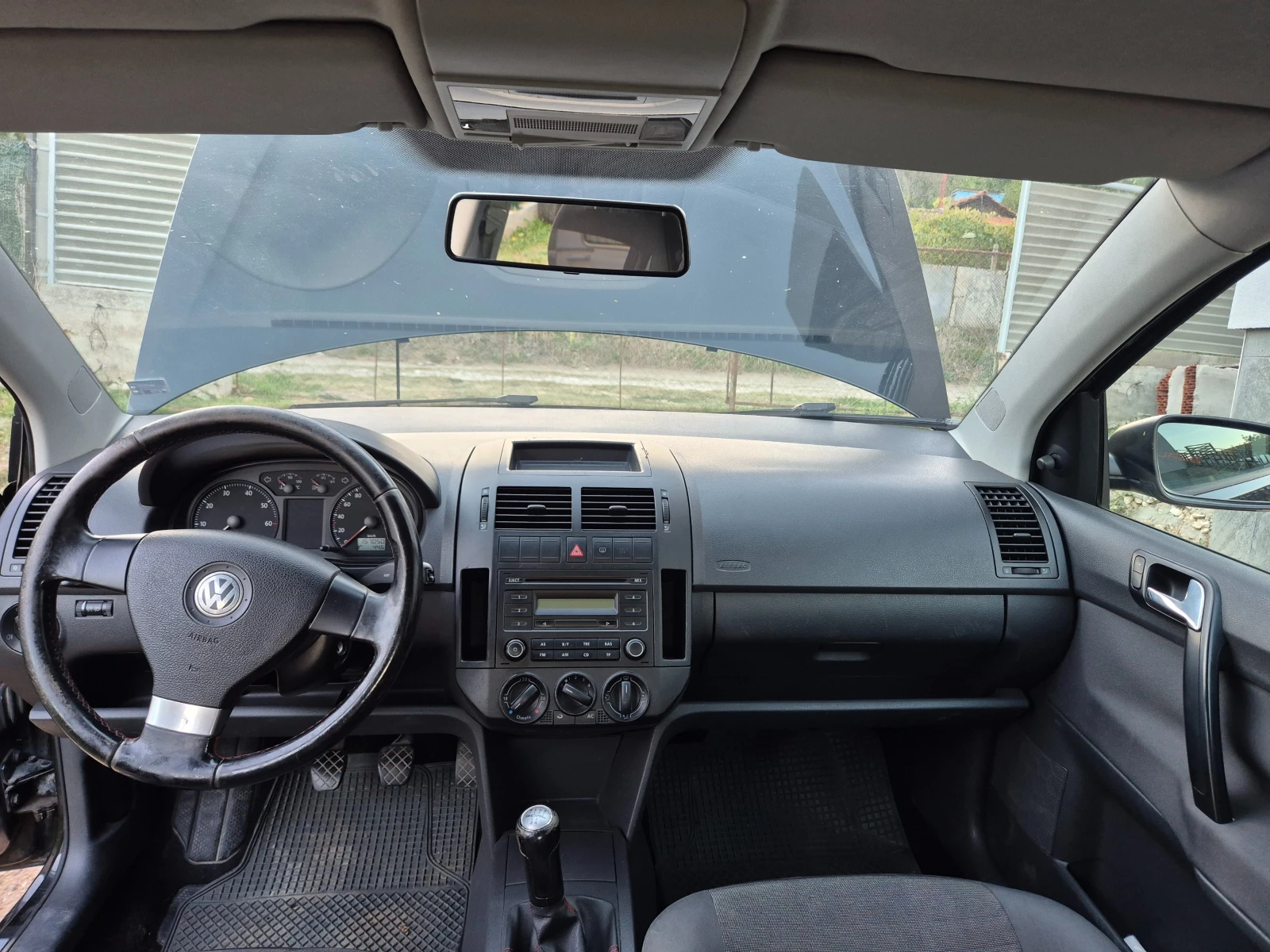 VW Polo, снимка 5 - Автомобили и джипове - 56331701