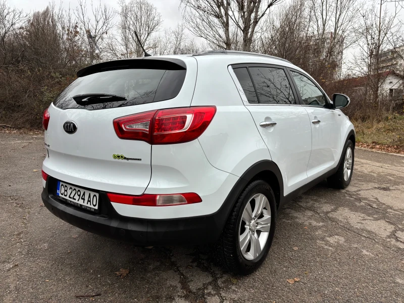 Kia Sportage 1.6i, снимка 5 - Автомобили и джипове - 48209425