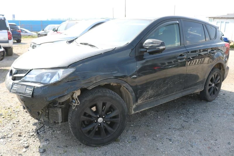 Toyota Rav4 2.0 D4D, снимка 3 - Автомобили и джипове - 36912071