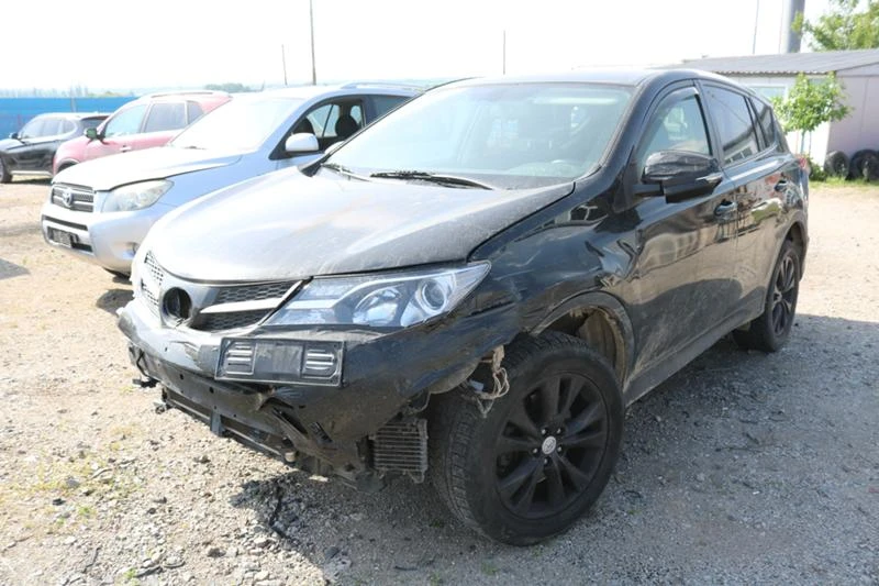 Toyota Rav4 2.0 D4D, снимка 2 - Автомобили и джипове - 36912071