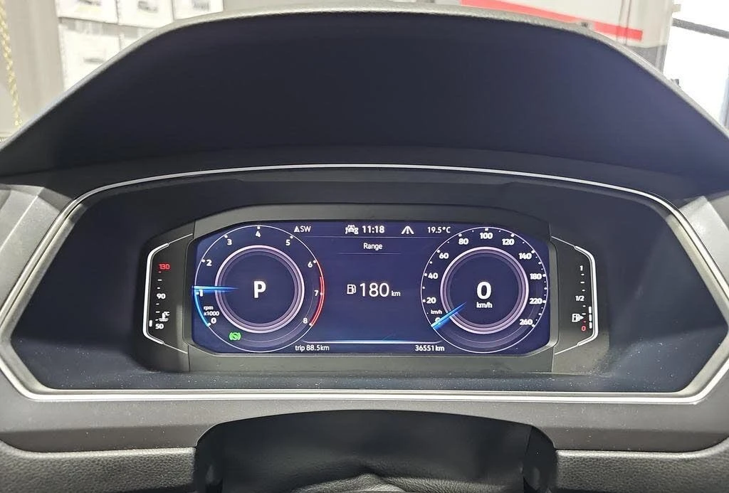 VW Tiguan * Wolfsburg Edition* АвтоКредит* (Цена до БГ)  - изображение 9