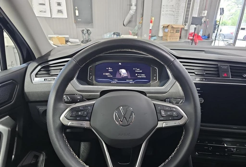 VW Tiguan * Wolfsburg Edition* АвтоКредит* (Цена до БГ)  - изображение 8