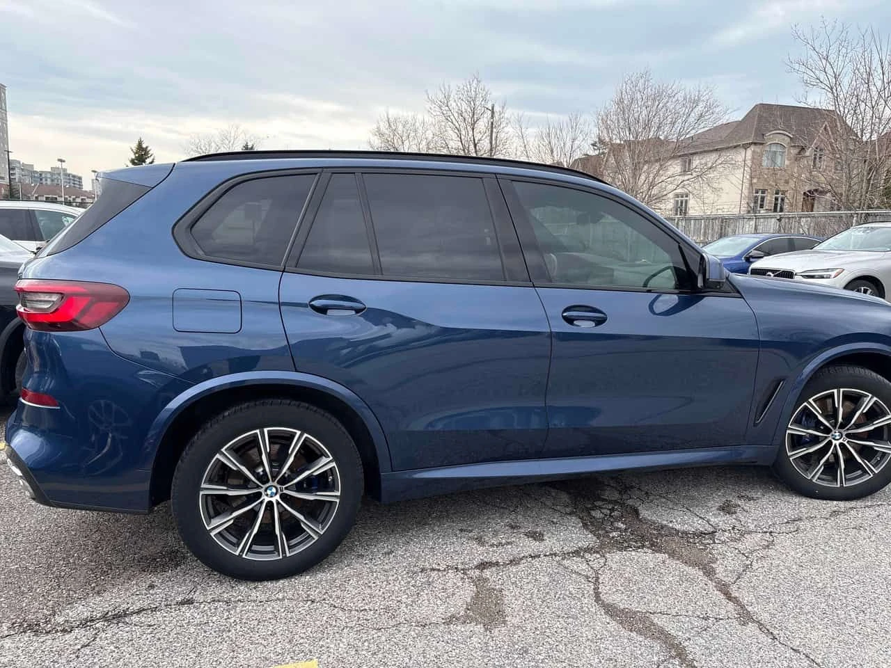 BMW X5 * xDrive40i * CARFAX * HEAD UP * 360 * КЛИПОВЕ, снимка 3 - Автомобили и джипове - 54584432
