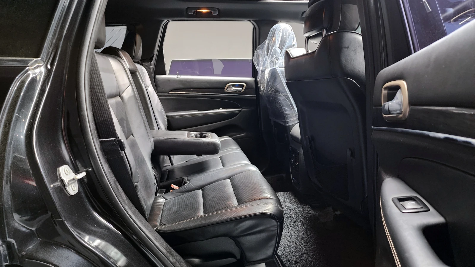 Jeep Cherokee 3.0* ЕЛ. БАГАЖНИК* BLIND SPOT* ЛЮК* КРАЙНА ЦЕНА, снимка 11 - Автомобили и джипове - 55594787