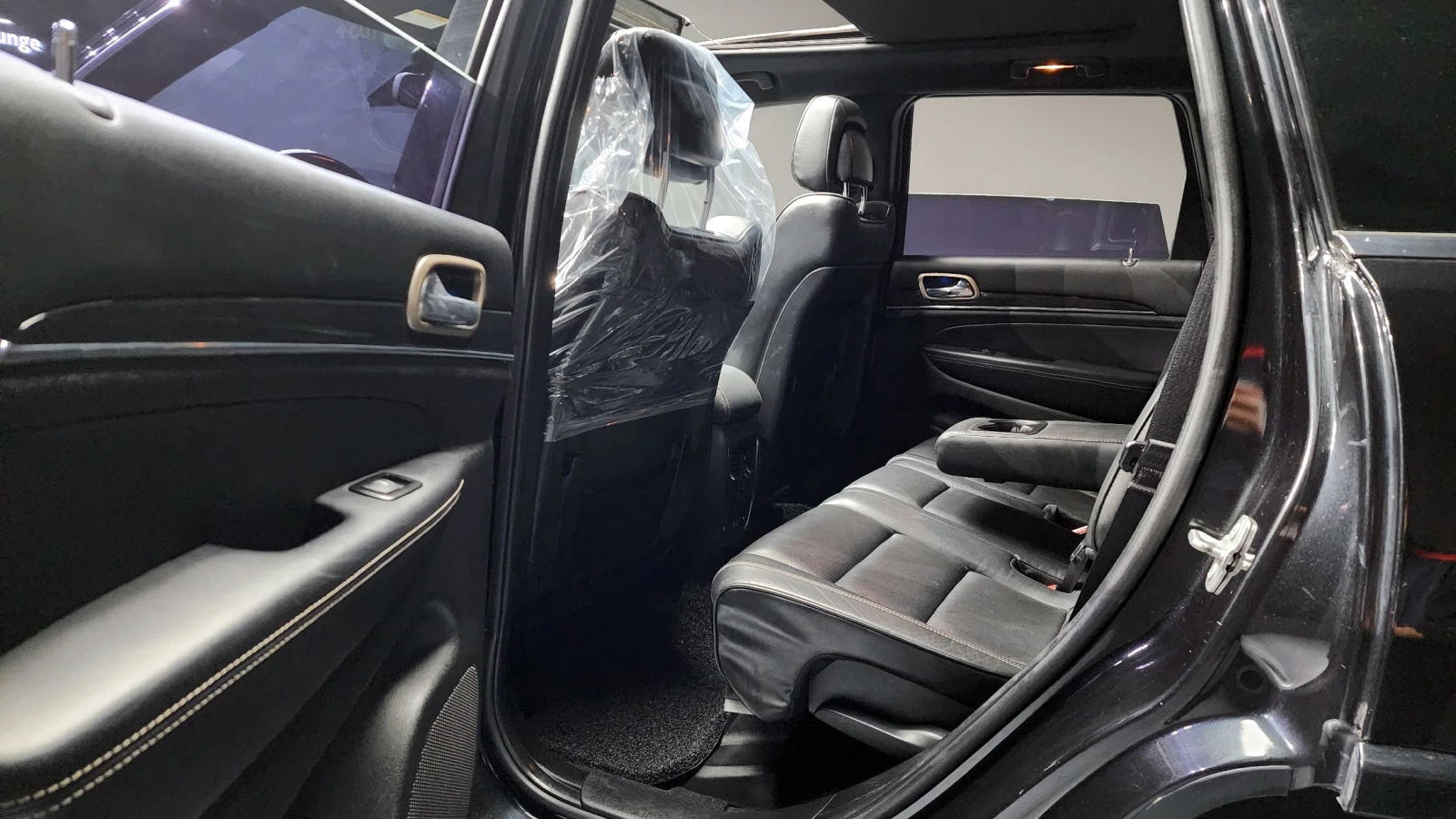 Jeep Cherokee 3.0* ЕЛ. БАГАЖНИК* BLIND SPOT* ЛЮК* КРАЙНА ЦЕНА, снимка 12 - Автомобили и джипове - 55594787