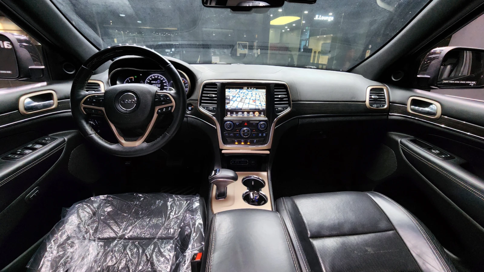 Jeep Cherokee 3.0* ЕЛ. БАГАЖНИК* BLIND SPOT* ЛЮК* КРАЙНА ЦЕНА, снимка 7 - Автомобили и джипове - 55594787