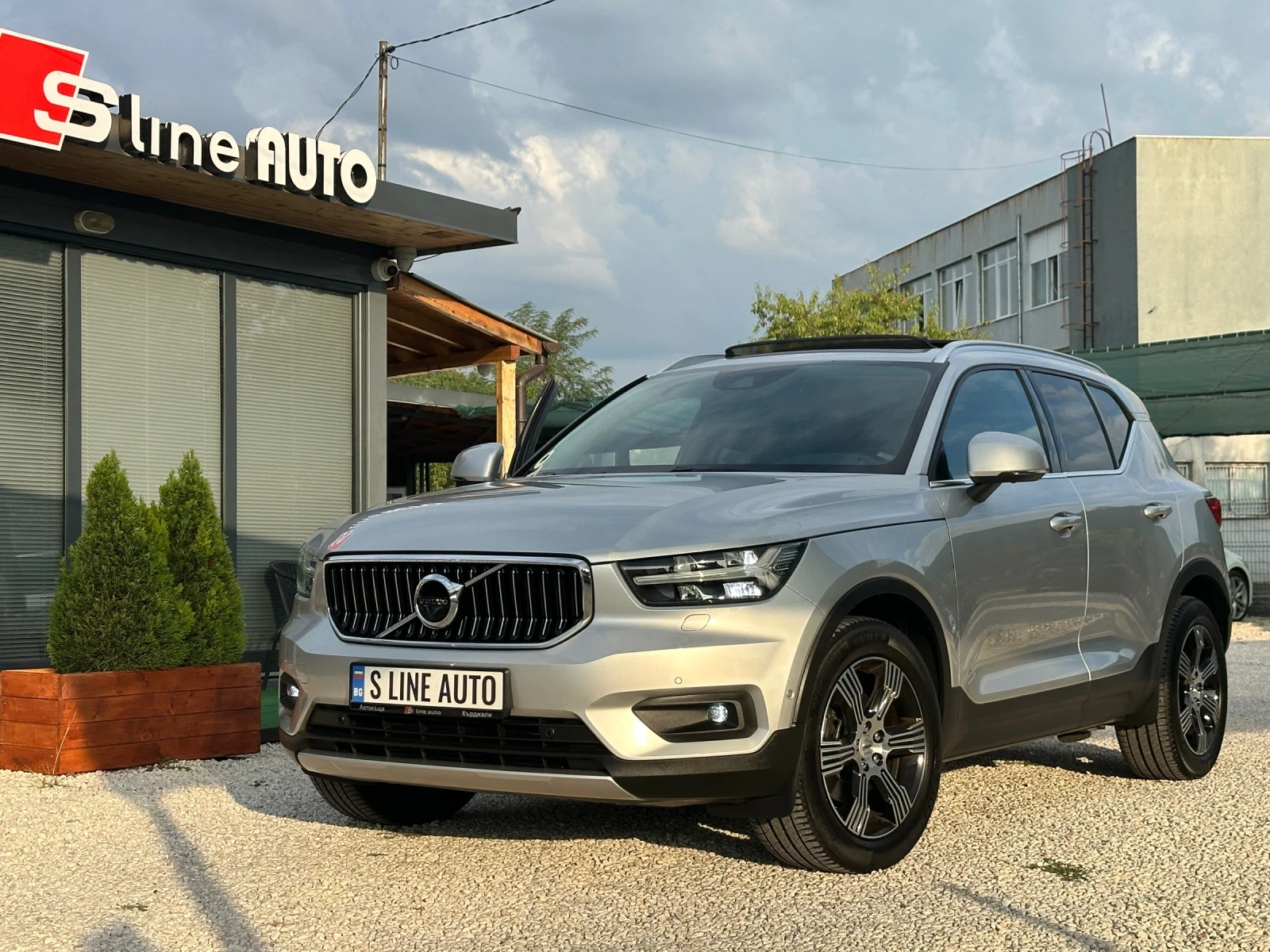Volvo XC40 Inscription* 4WD* 360-Камера* Панорама* Full Led* 